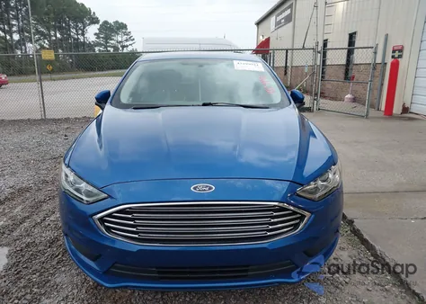 2017 Ford Fusion S z USA, uszkodzony, nr VIN 3FA6P0G78HR161612